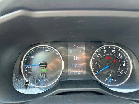 Used 2022 Toyota RAV4 LE AWD/4WD image 7