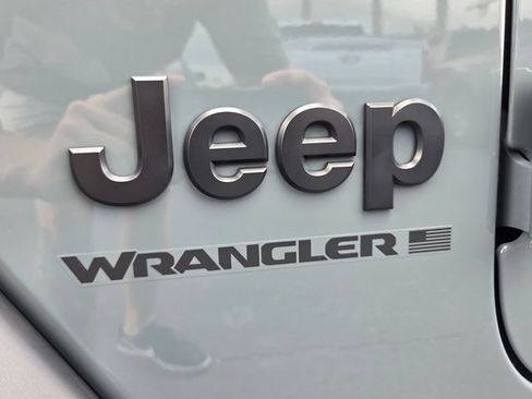 Certified 2025 Jeep Wrangler Unlimited Sport AWD/4WD image 11