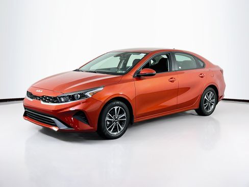 Used 2023 Kia Forte LXS w/ LXS Technology Package FWD image 1
