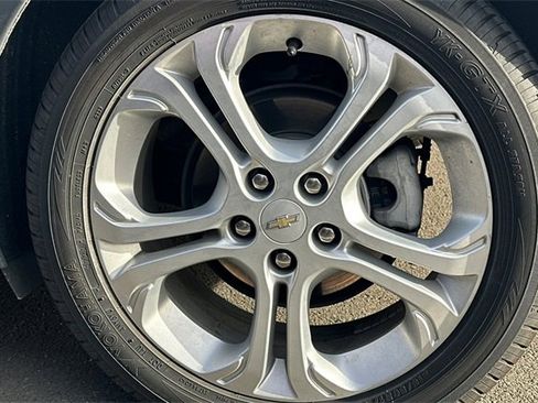 Used 2019 Chevrolet Bolt LT image 7