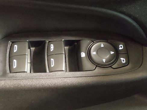 Used 2020 Chevrolet Equinox LT w/ Driver Convenience Package FWD image 27
