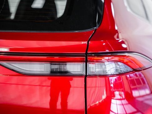 New 2026 Toyota Crown Signia image 6