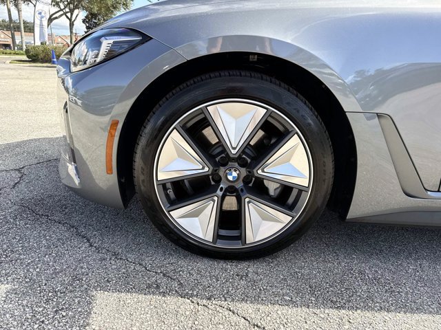 Used 2026 BMW i4 xDrive40i AWD/4WD image 10