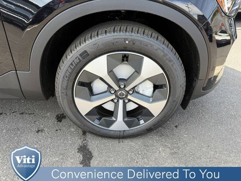 New 2026 Volvo XC40 B5 Plus w/ Climate Package AWD/4WD image 10
