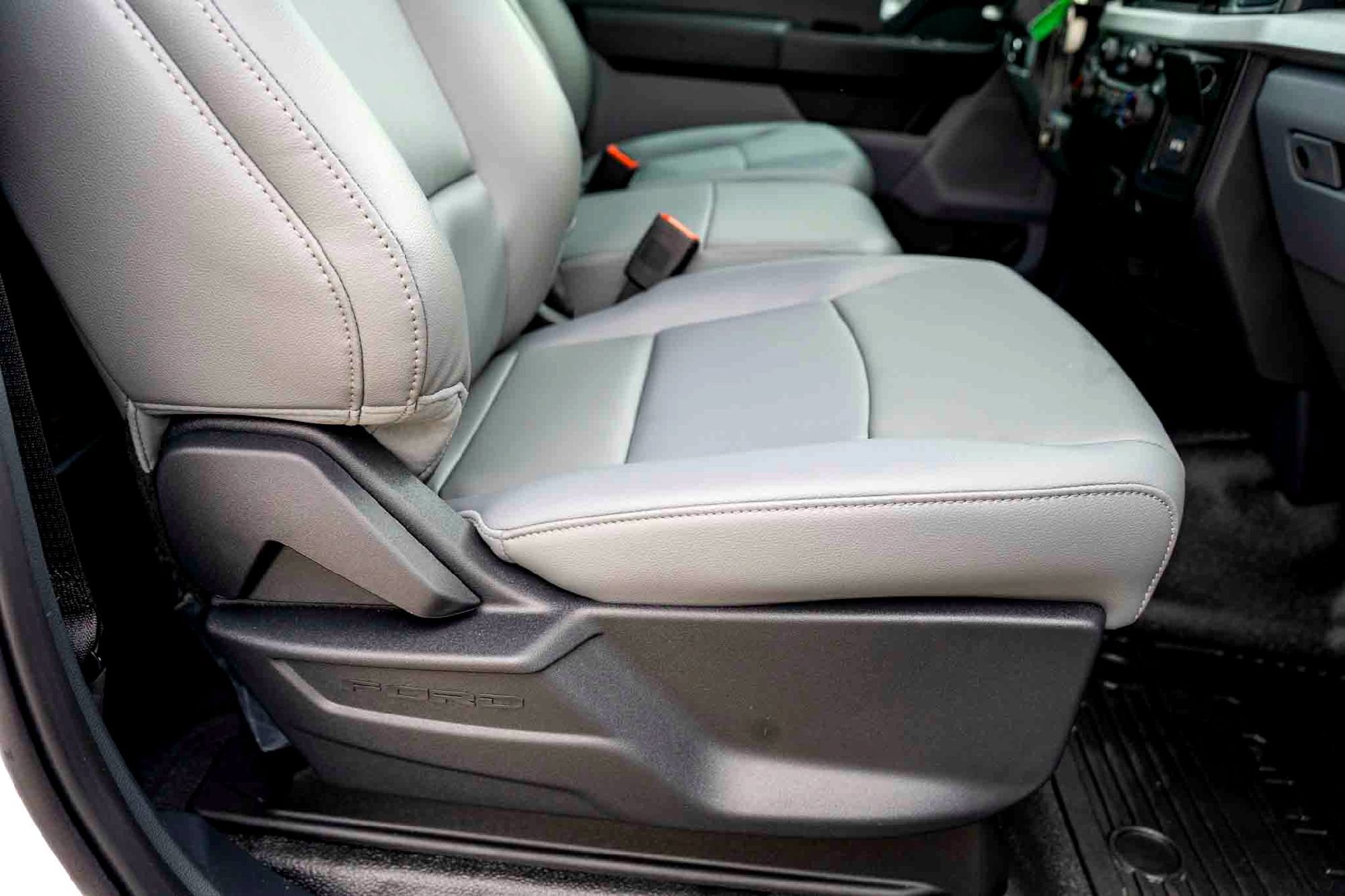 New 2025 Ford F250 XL RWD image 21