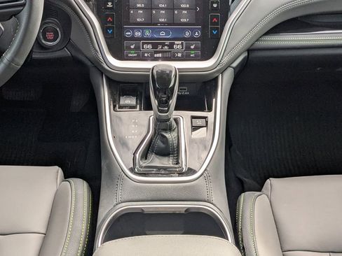 Used 2025 Subaru Outback Onyx Edition XT w/ Popular Package #2 image 27