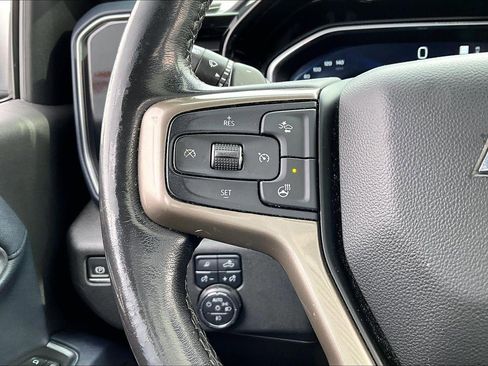 Used 2022 Chevrolet Silverado 1500 High Country w/ High Country Premium Package image 18