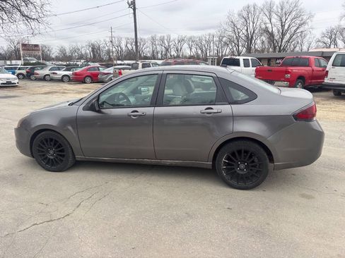 Used 2010 Ford Focus SES image 7
