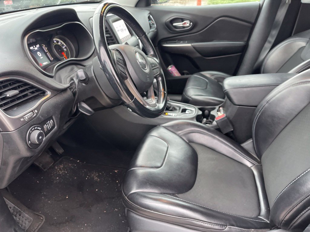 Used 2021 Jeep Cherokee Latitude Plus FWD image 7