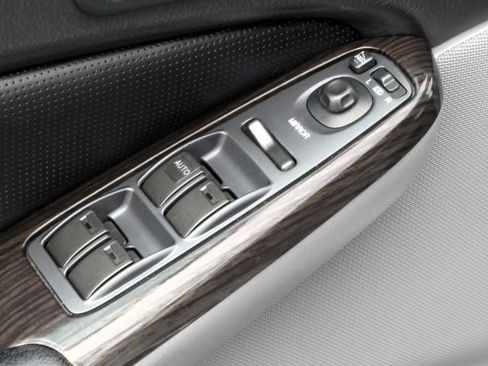 Used 2006 Acura MDX Touring image 29