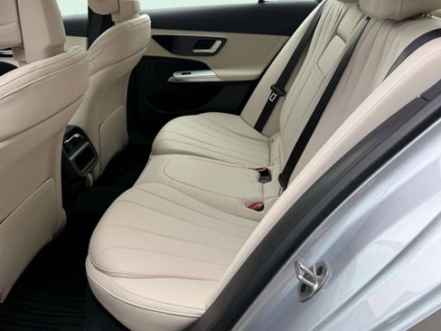 Used 2026 Mercedes-Benz E 350 4MATIC Sedan image 8