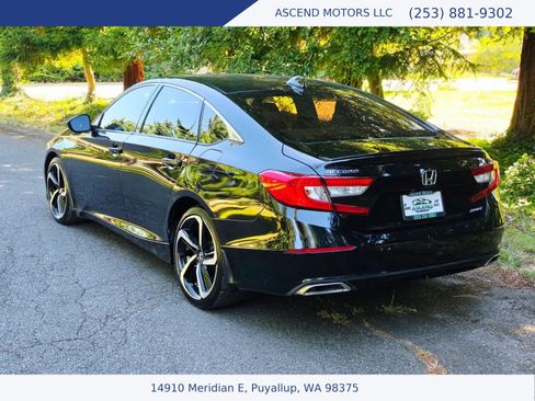 Used 2018 Honda Accord Sport image 3