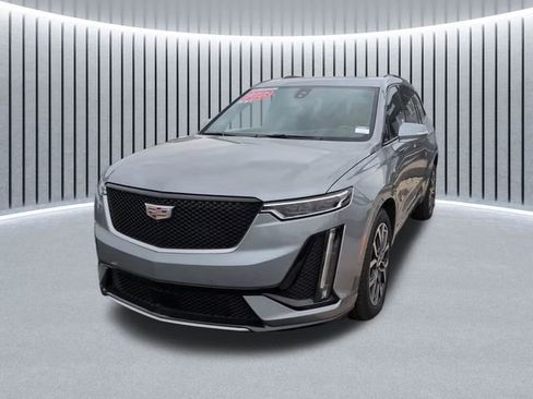 Certified 2023 Cadillac XT6 Sport w/ Platinum Package AWD/4WD image 14