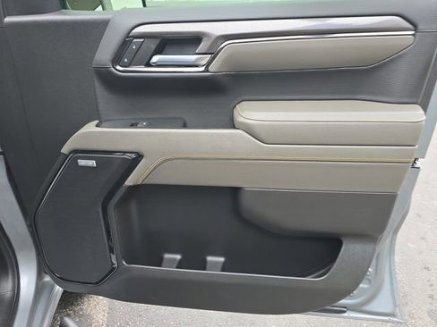 Used 2024 Chevrolet Silverado 1500 ZR2 w/ Technology Package image 25