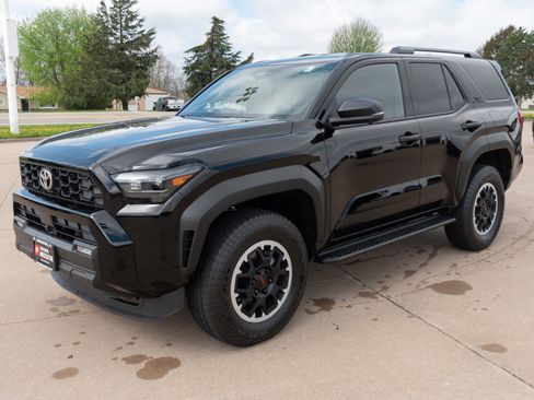 New 2026 Toyota 4Runner TRD Off-Road Premium image 4