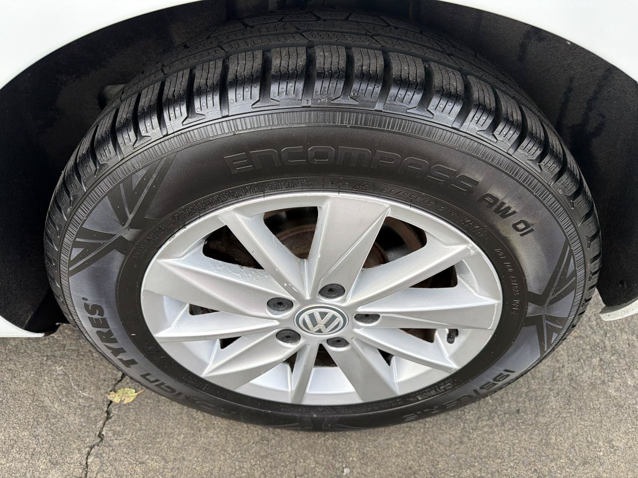 Used 2015 Volkswagen Golf S FWD image 16