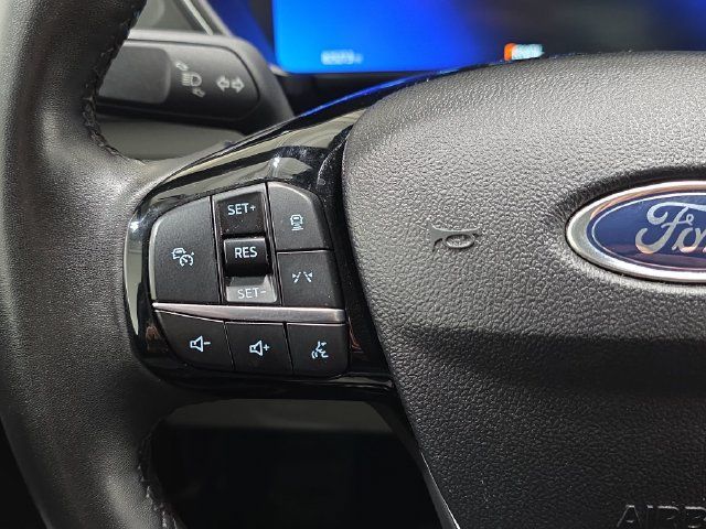 Certified 2023 Ford Escape SE w/ PHEV Premium Package FWD image 13