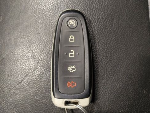 Used 2014 Ford Escape Titanium FWD image 32