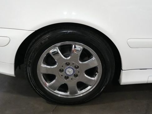 Used 2002 Mercedes-Benz CLK 320 Cabriolet w/ K4 Opt Pkg image 12