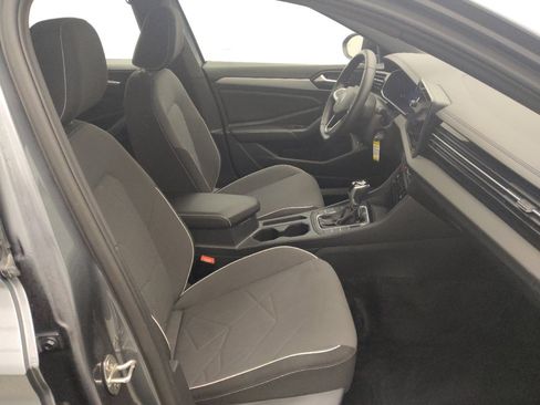 Used 2025 Volkswagen Jetta Sport FWD image 21