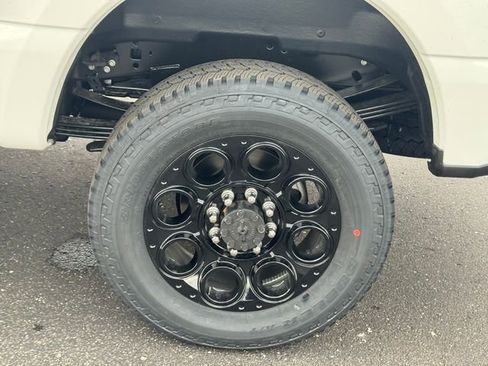 New 2026 Ford F350 Lariat w/ Black Appearance Package image 10