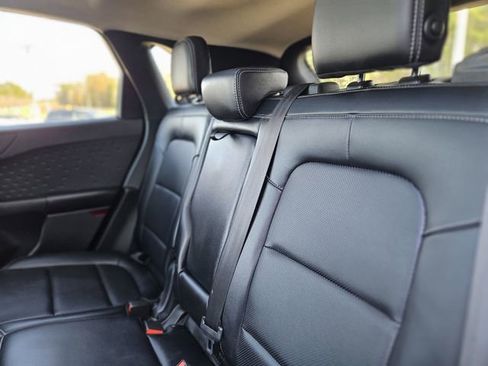 Used 2020 Ford Escape SEL image 30