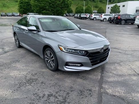 Used 2018 Honda Accord EX image 3