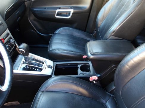 Used 2013 Chevrolet Captiva Sport LT w/ Convenience Package image 17