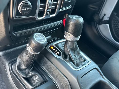 Certified 2023 Jeep Wrangler Unlimited Sport AWD/4WD image 27