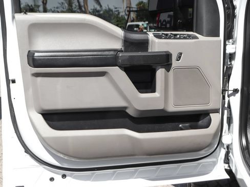 Used 2019 Ford F250 XLT w/ XLT Value Package AWD/4WD image 18