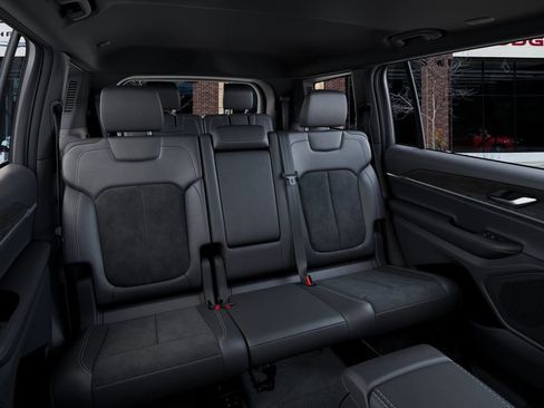 New 2026 Jeep Grand Cherokee L 4WD image 15