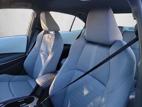 Used 2023 Toyota Corolla SE image 13