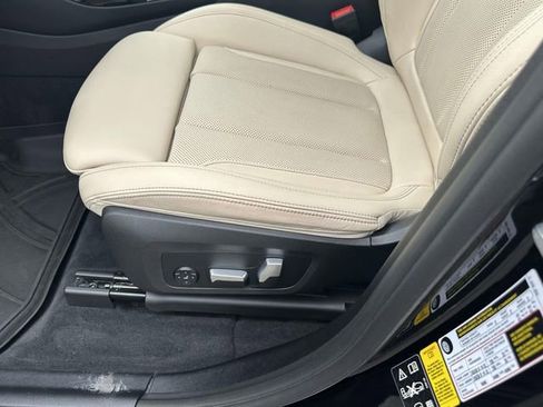 Certified 2024 BMW X3 xDrive30i w/ Premium Package image 28