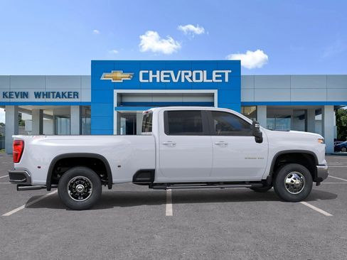 Certified 2026 Chevrolet Silverado 3500 LT w/ All Star Edition image 39