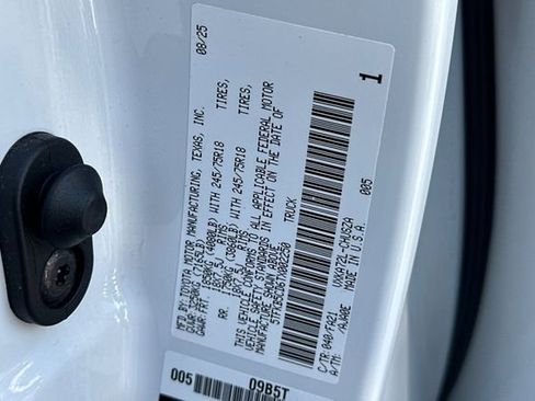 Used 2026 Toyota Tundra SR image 32