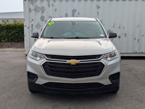 Used 2020 Chevrolet Traverse LS w/ LPO, Floor Liner Package FWD image 9