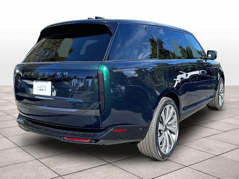 New 2026 Land Rover Range Rover Long Wheelbase SE AWD/4WD image 4