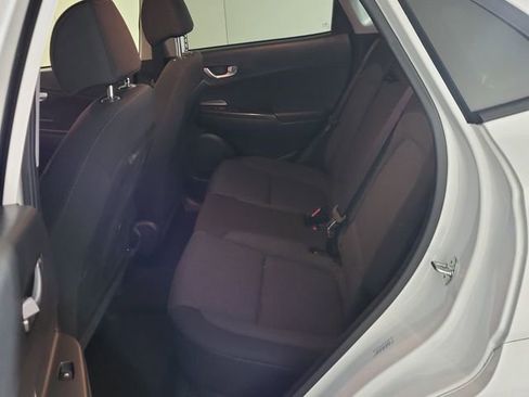 Used 2023 Hyundai Kona SE image 10