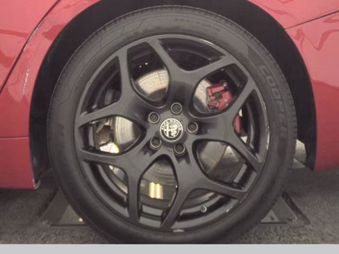 Used 2022 Alfa Romeo Giulia Ti w/ Active Assist Plus Package RWD image 10