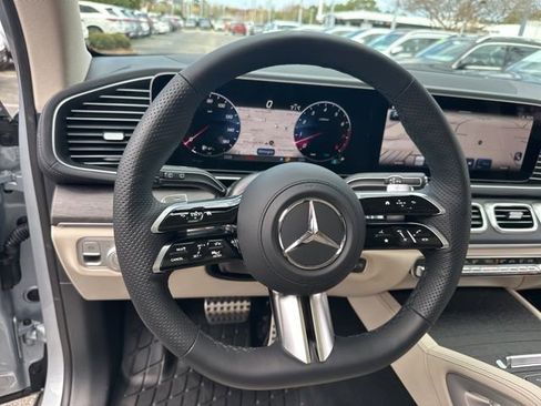 New 2026 Mercedes-Benz GLS 450 4MATIC image 17