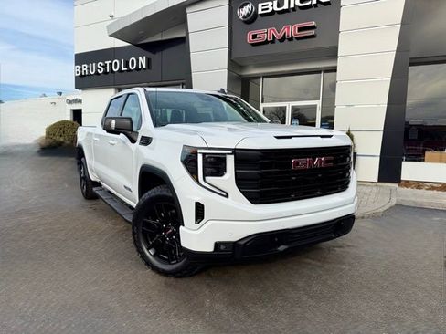 Used 2025 GMC Sierra 1500 Elevation w/ Elevation Premium Package image 5