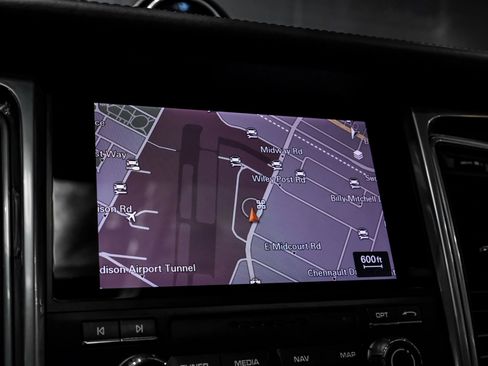 Used 2017 Porsche Macan S image 24