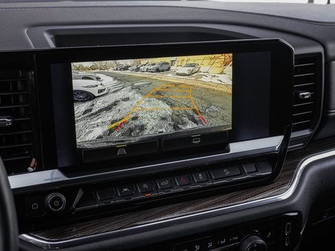 Used 2023 Chevrolet Silverado 1500 LT Trail Boss image 18