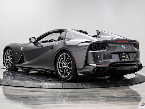 Used 2023 Ferrari 812 GTS RWD image 13