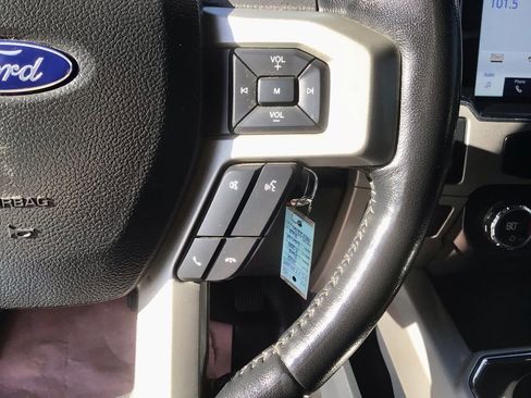 Used 2022 Ford F250 Lariat w/ Chrome Package image 20