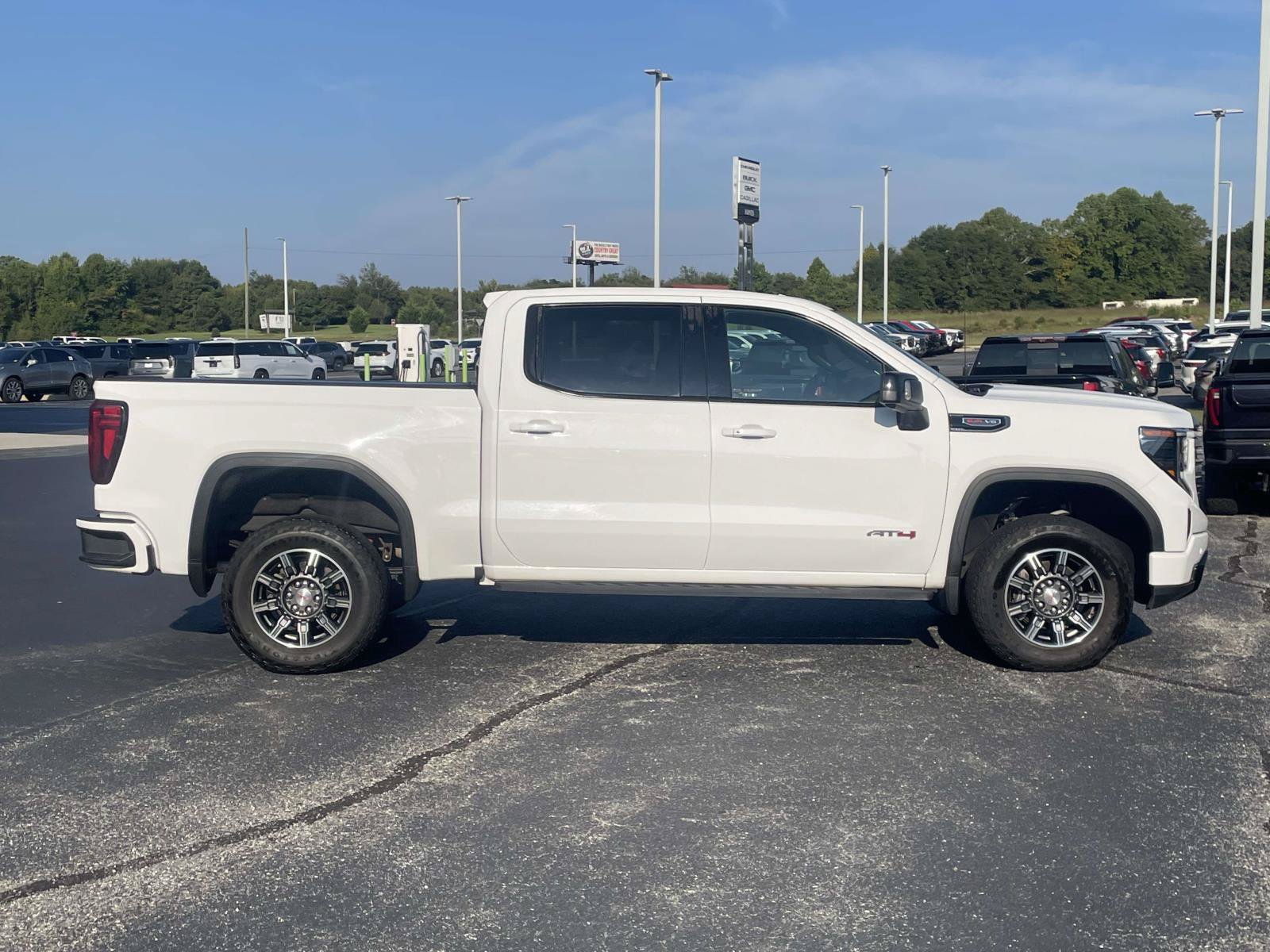 Certified 2024 GMC Sierra 1500 AT4 w/ Technology Package AWD/4WD image 2