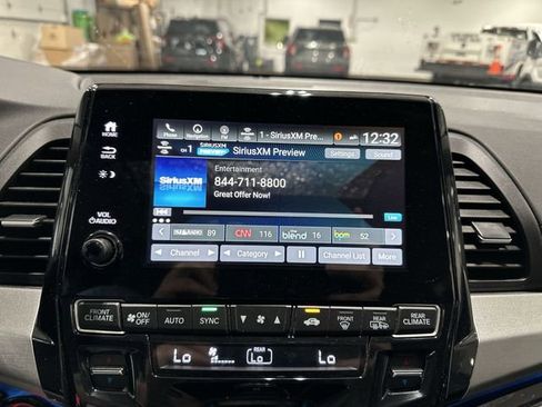 Used 2024 Honda Odyssey Touring image 16