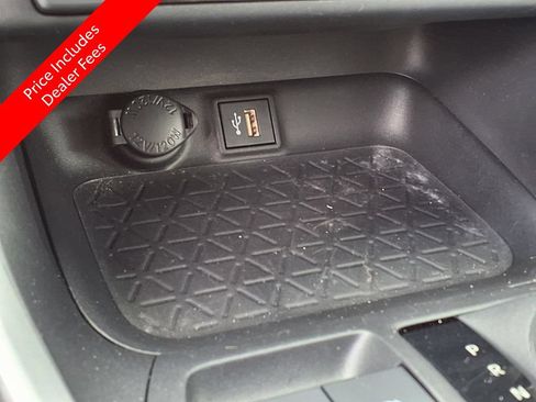 Used 2023 Toyota RAV4 XLE Premium AWD/4WD image 30
