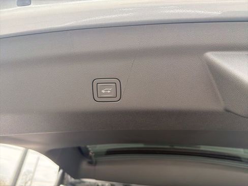 New 2026 GMC Yukon XL Denali image 44