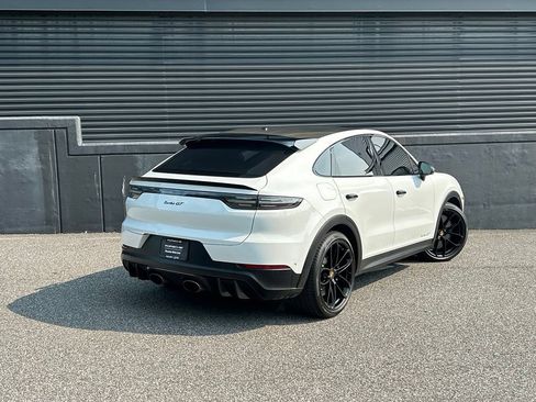 Certified 2023 Porsche Cayenne Turbo GT AWD/4WD image 10